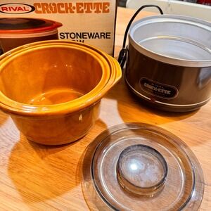 1980s Vintage Rival Crock-Ette Slow Cooker Model 3200 Brown 1 Quart Stoneware